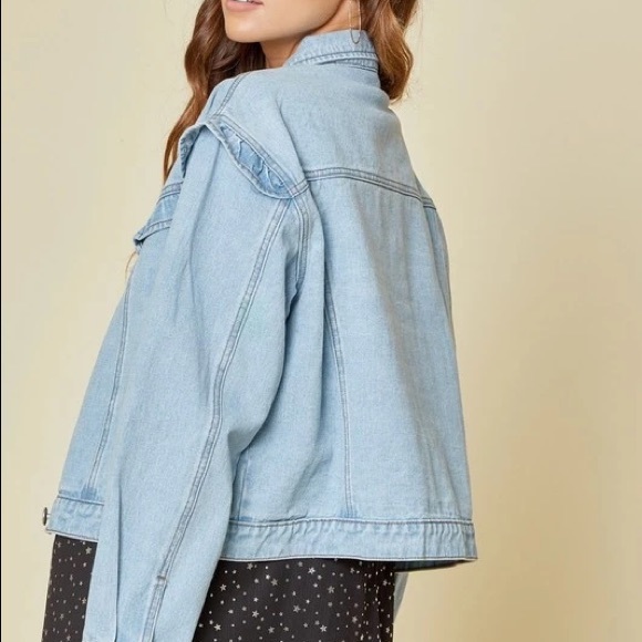 Retro Ruffle Denim Jacket - Picture 3 of 4